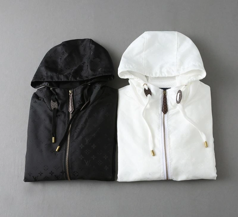 Fashionable Louis Vuitton Outwear 136745