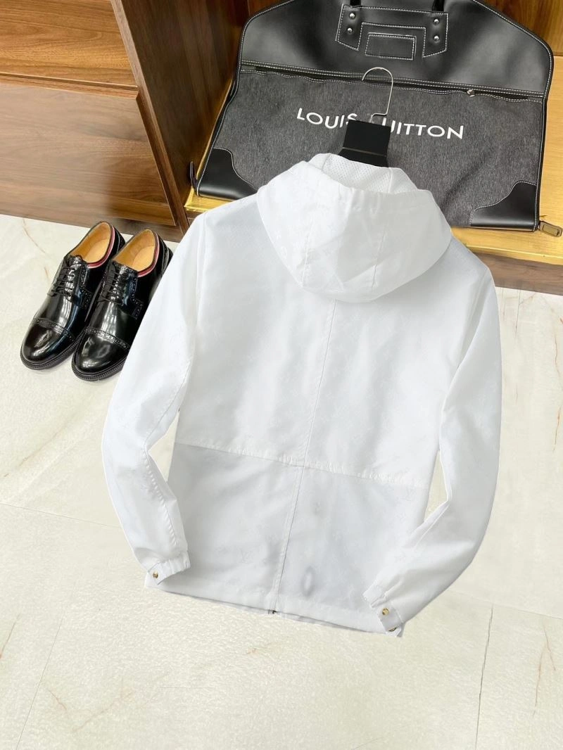 Fashionable Louis Vuitton Outwear 136745