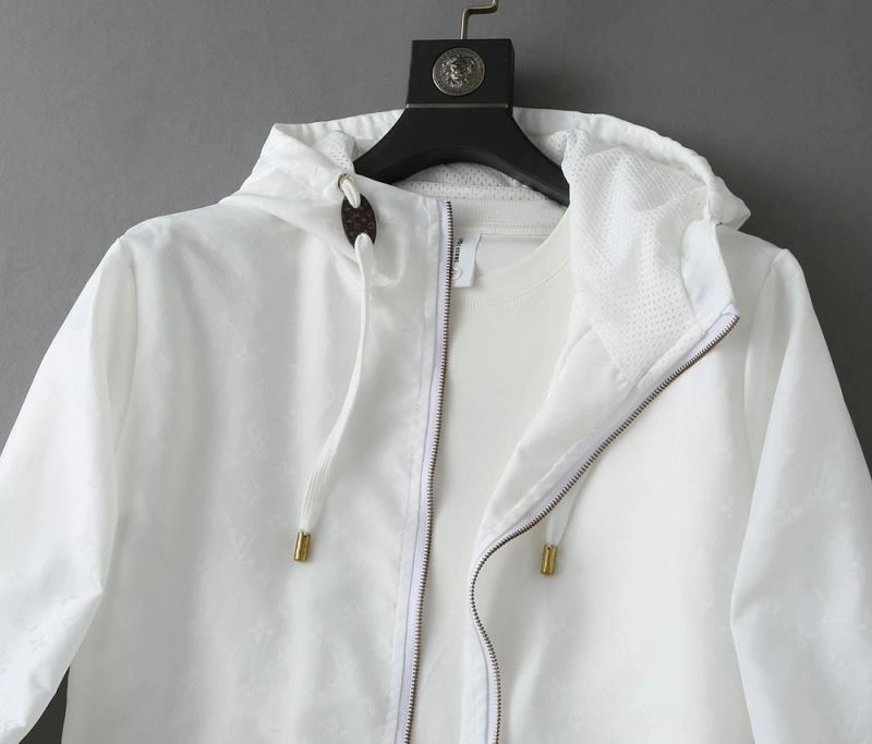 Fashionable Louis Vuitton Outwear 136745