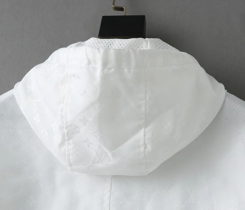 Fashionable Louis Vuitton Outwear 136745