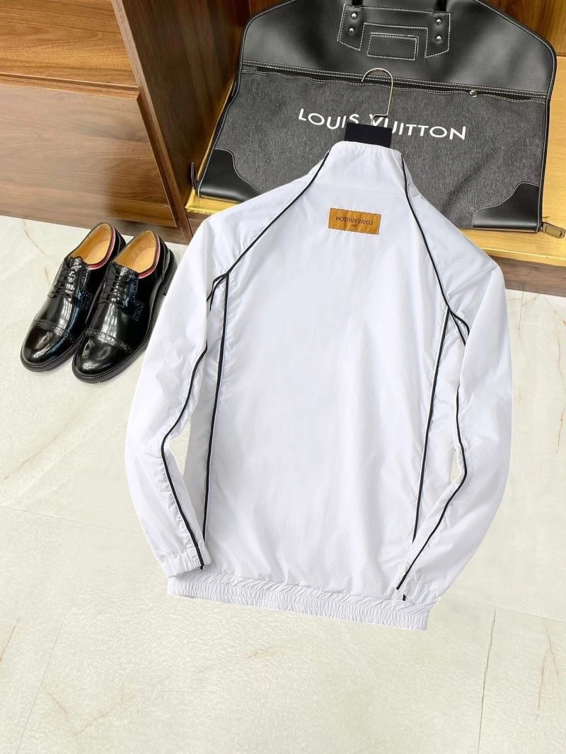 Soft Louis Vuitton Outwear 136736