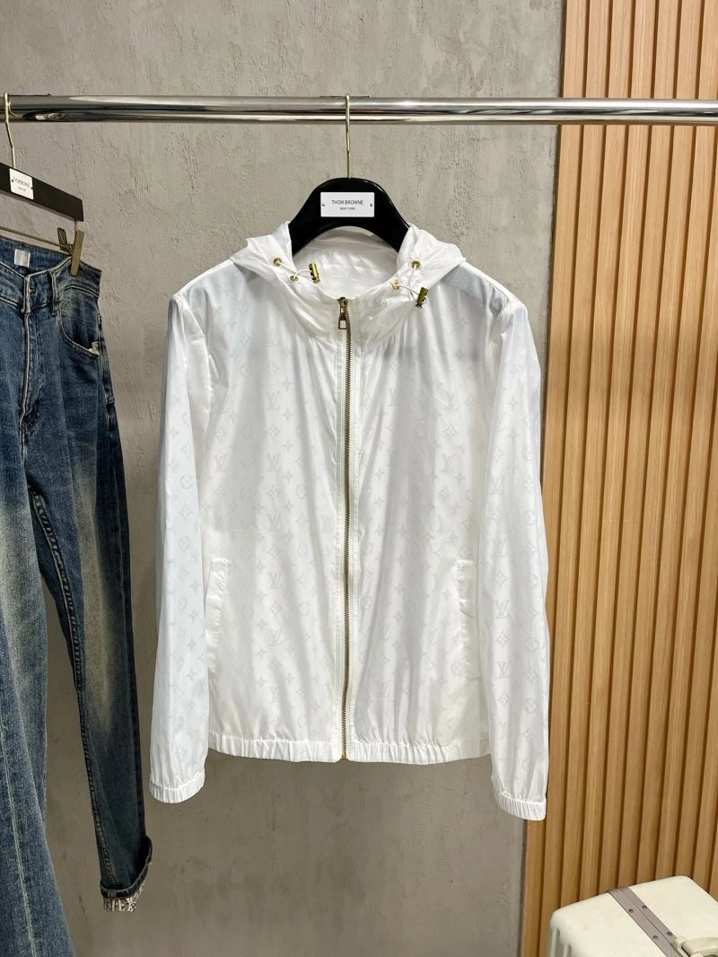 Youthful Louis Vuitton Outwear 136739
