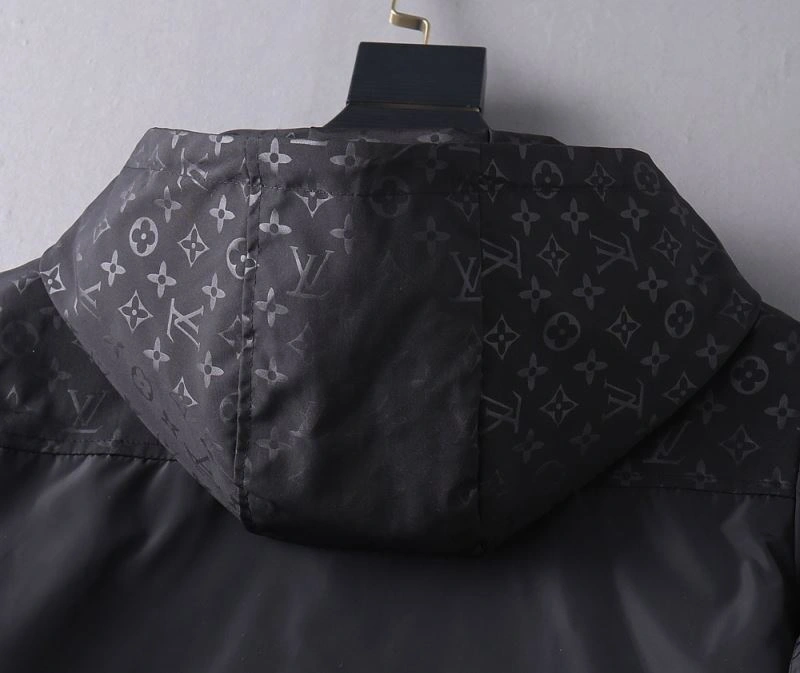 WaterResistant Louis Vuitton Outwear 136743