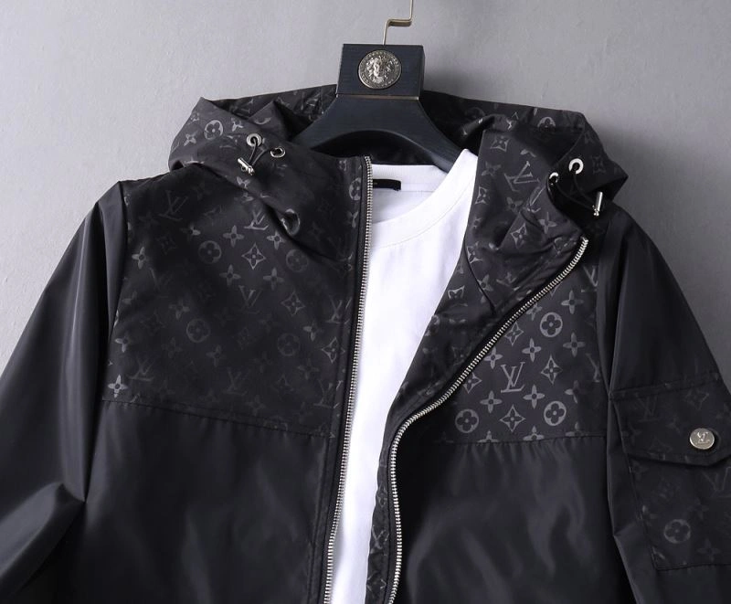 WaterResistant Louis Vuitton Outwear 136743