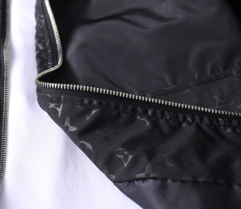 WaterResistant Louis Vuitton Outwear 136743