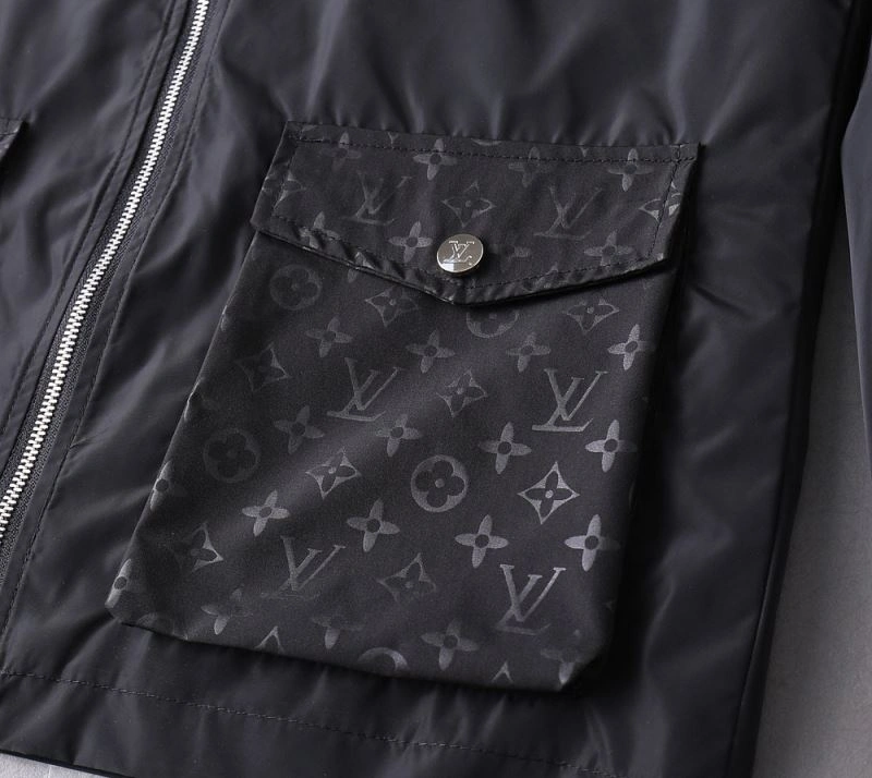 WaterResistant Louis Vuitton Outwear 136743