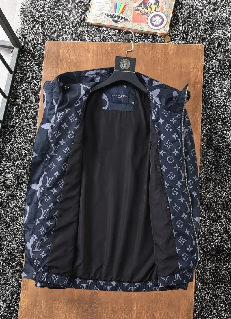 Louis Vuitton Outwear Sustainable 136744