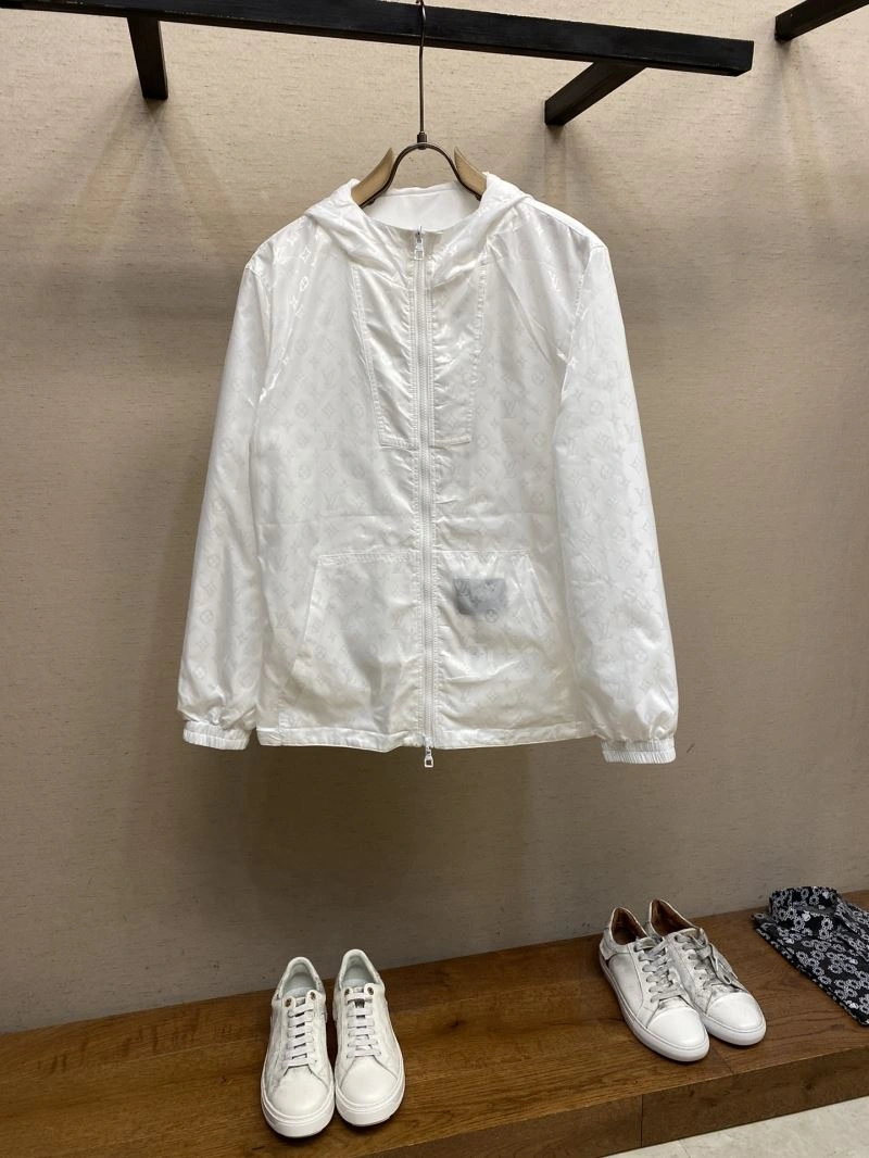 Louis Vuitton Outwear Youthful 136732