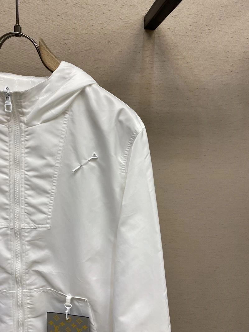 Louis Vuitton Outwear Youthful 136732