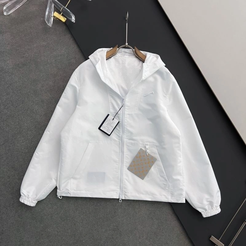 SmartChoice Louis Vuitton Outwear 136750