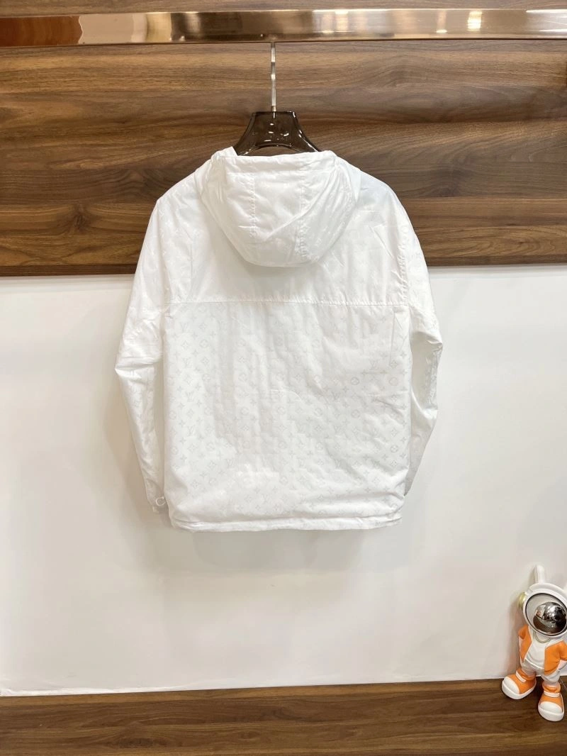 Louis Vuitton Outwear Durable 136747
