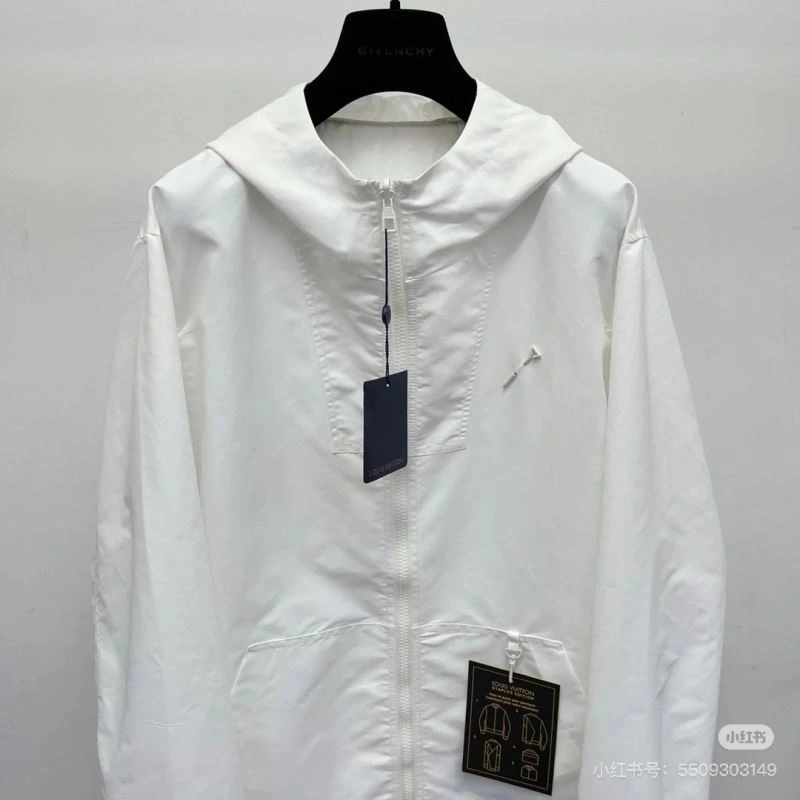 Louis Vuitton Outwear HighPerformance 136728