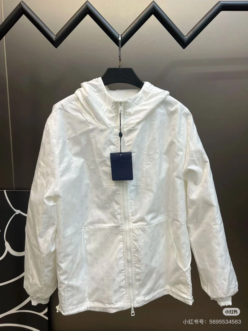 Louis Vuitton Outwear Timeless 136729