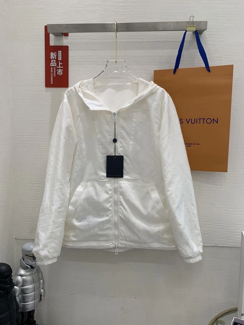 Louis Vuitton Outwear Contemporary 136722