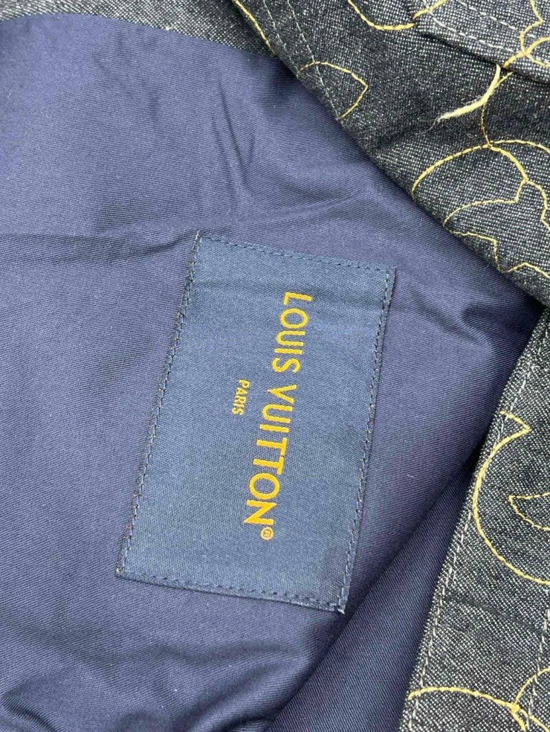 Louis Vuitton Outwear FlexibleFit 136720