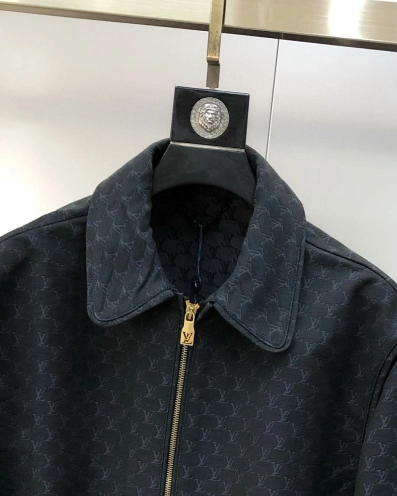 EasyCare Louis Vuitton Outwear 136716