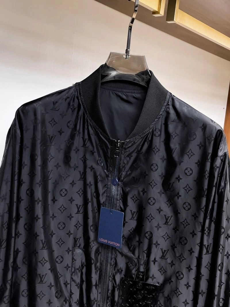 Functional Louis Vuitton Outwear 136708