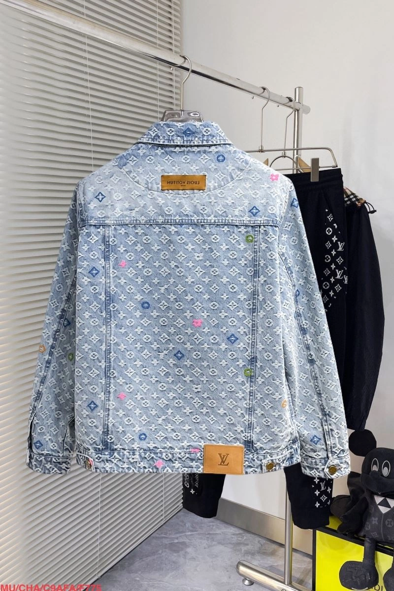 Louis Vuitton Outwear MoistureWicking 136710