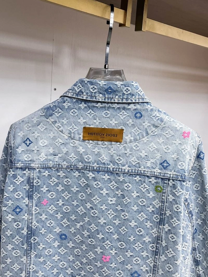 Louis Vuitton Outwear MoistureWicking 136710