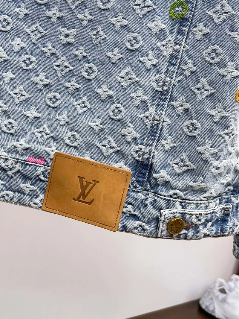 Louis Vuitton Outwear MoistureWicking 136710