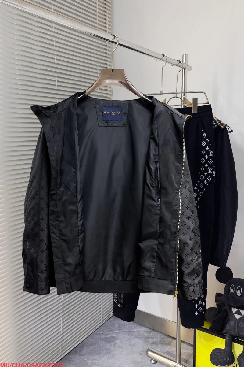 Louis Vuitton Outwear Soft 136692