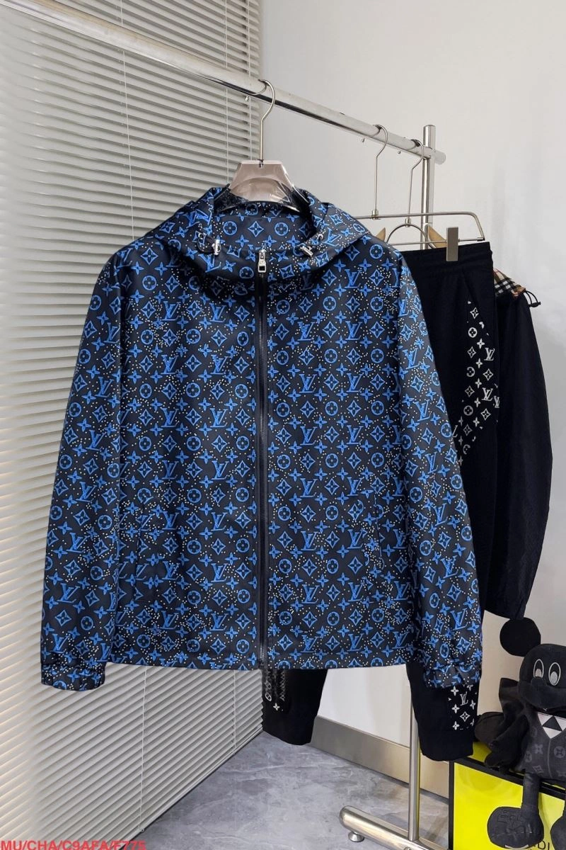 Louis Vuitton Outwear Effortless 136688