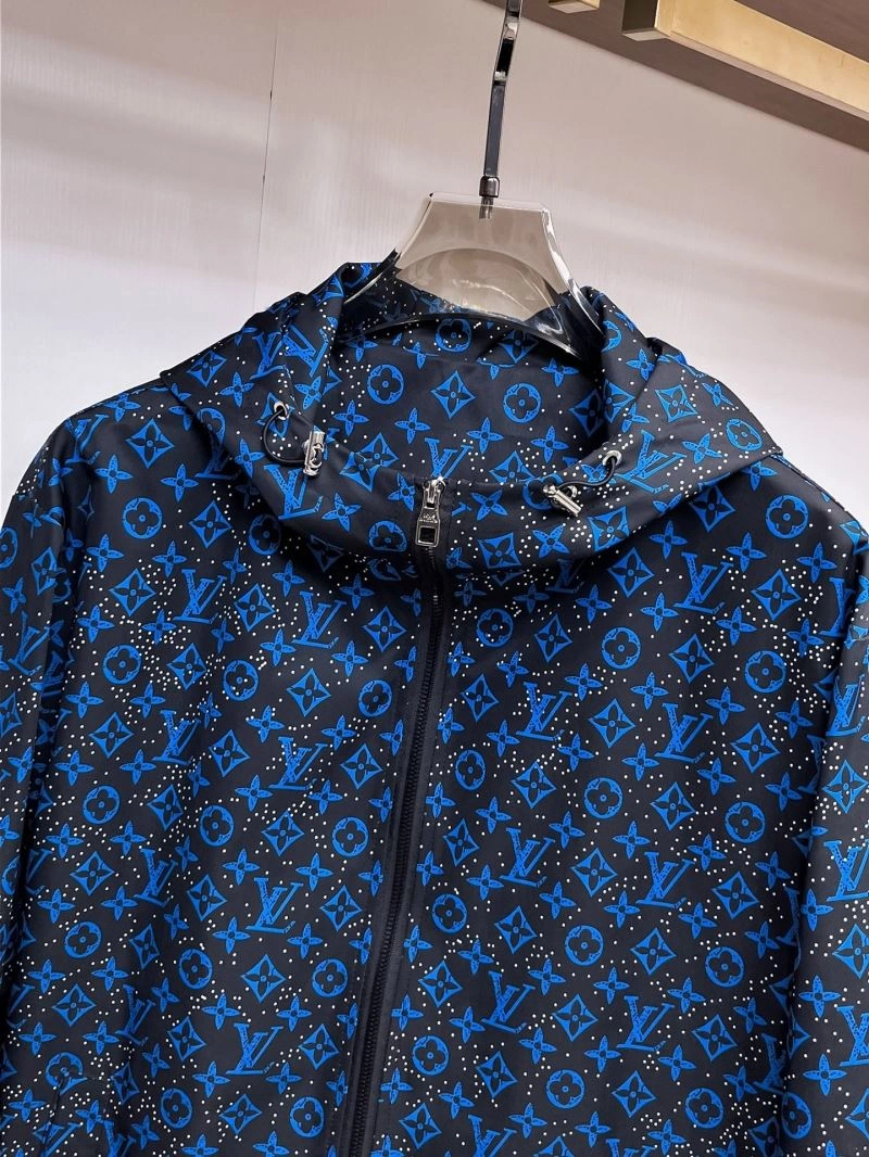 Louis Vuitton Outwear Effortless 136688