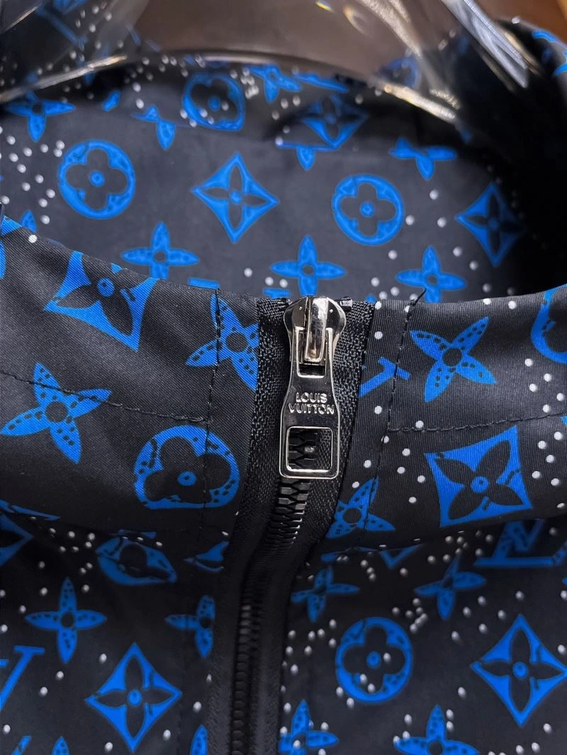 Louis Vuitton Outwear Effortless 136688