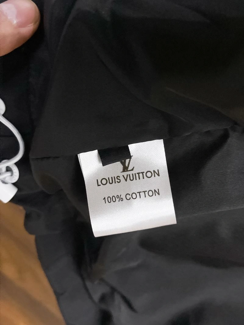 EasyMatch Louis Vuitton Outwear 136704