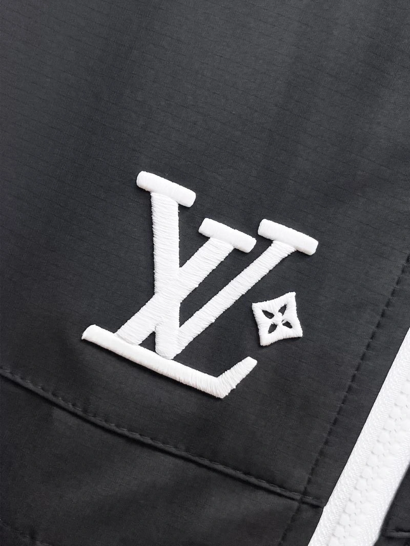 EasyMatch Louis Vuitton Outwear 136704