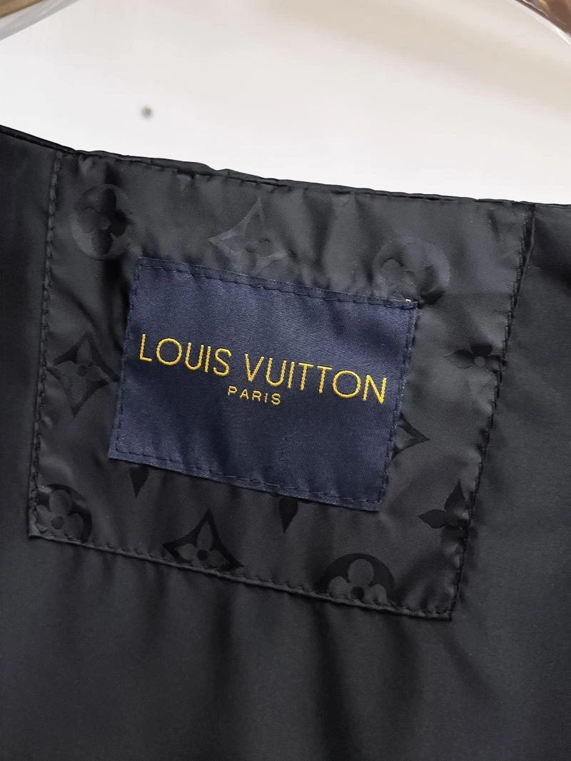Louis Vuitton Outwear SmoothTexture 136701