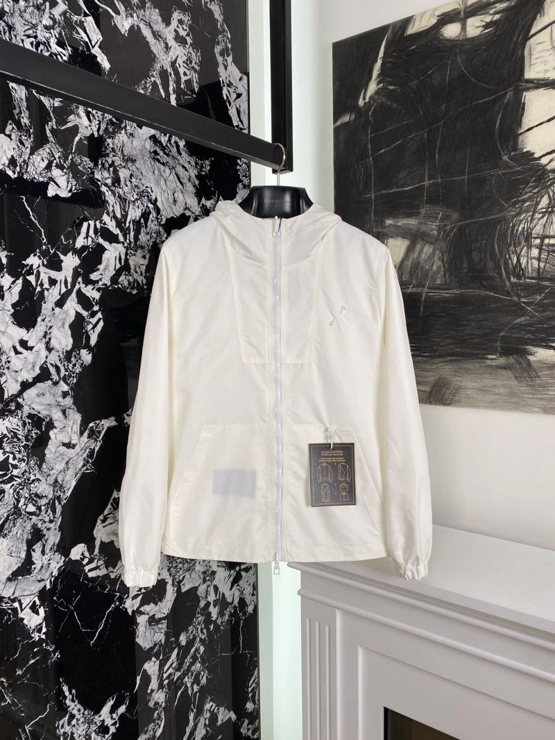 Louis Vuitton Outwear Seasonal 136695