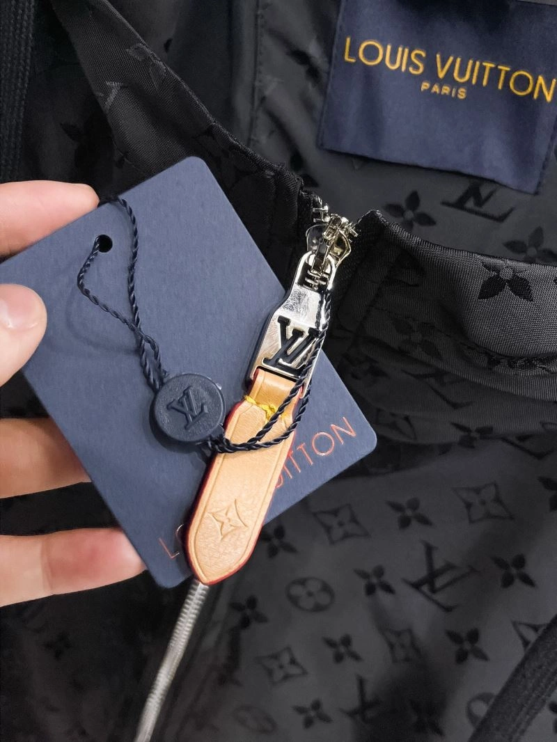 Louis Vuitton Outwear ModernLook 136697