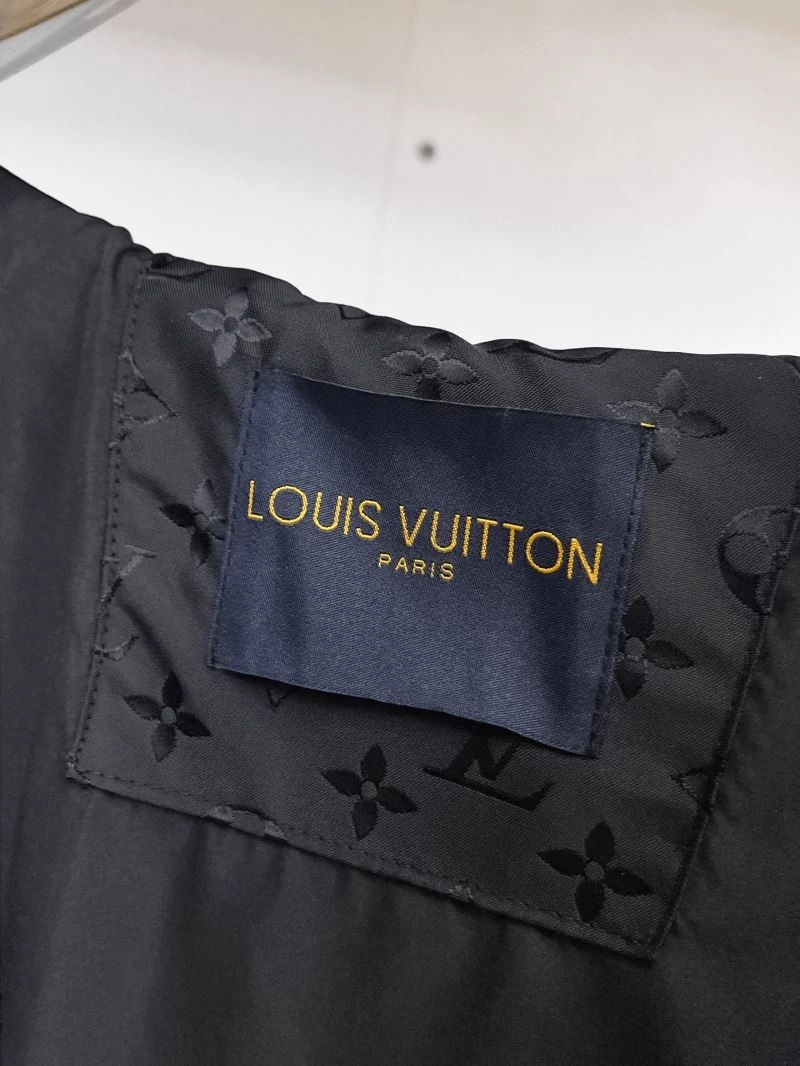 Louis Vuitton Outwear ModernLook 136697