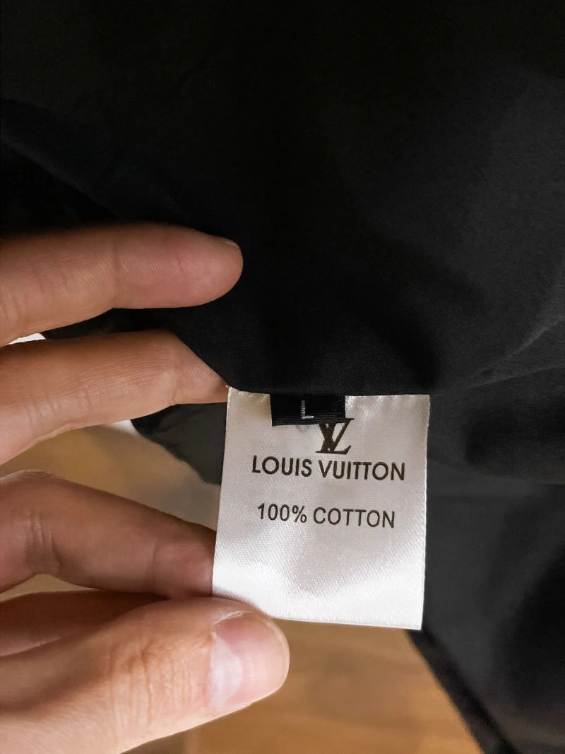 Louis Vuitton Outwear ModernLook 136697