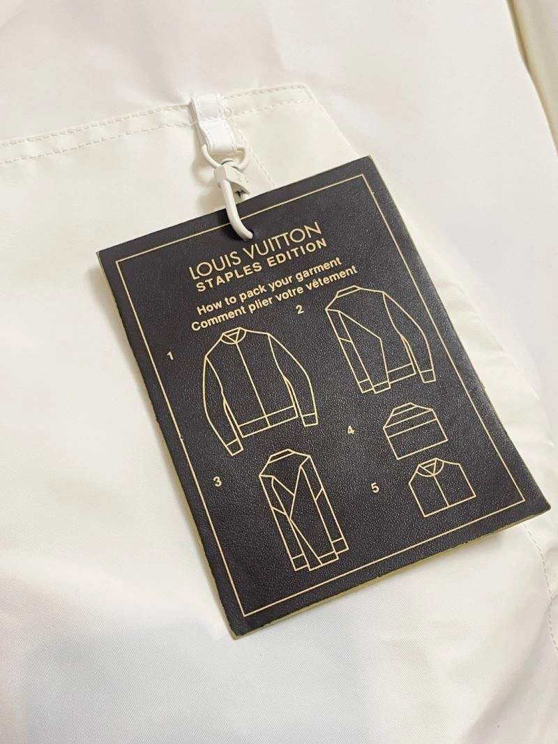 Louis Vuitton Outwear Breathable 136694