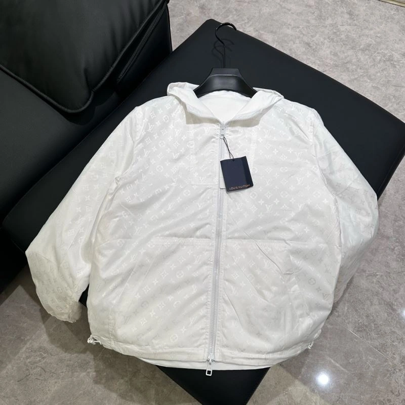 Louis Vuitton Outwear EasyMatch 136691