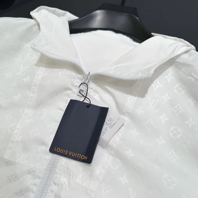 Louis Vuitton Outwear EasyMatch 136691