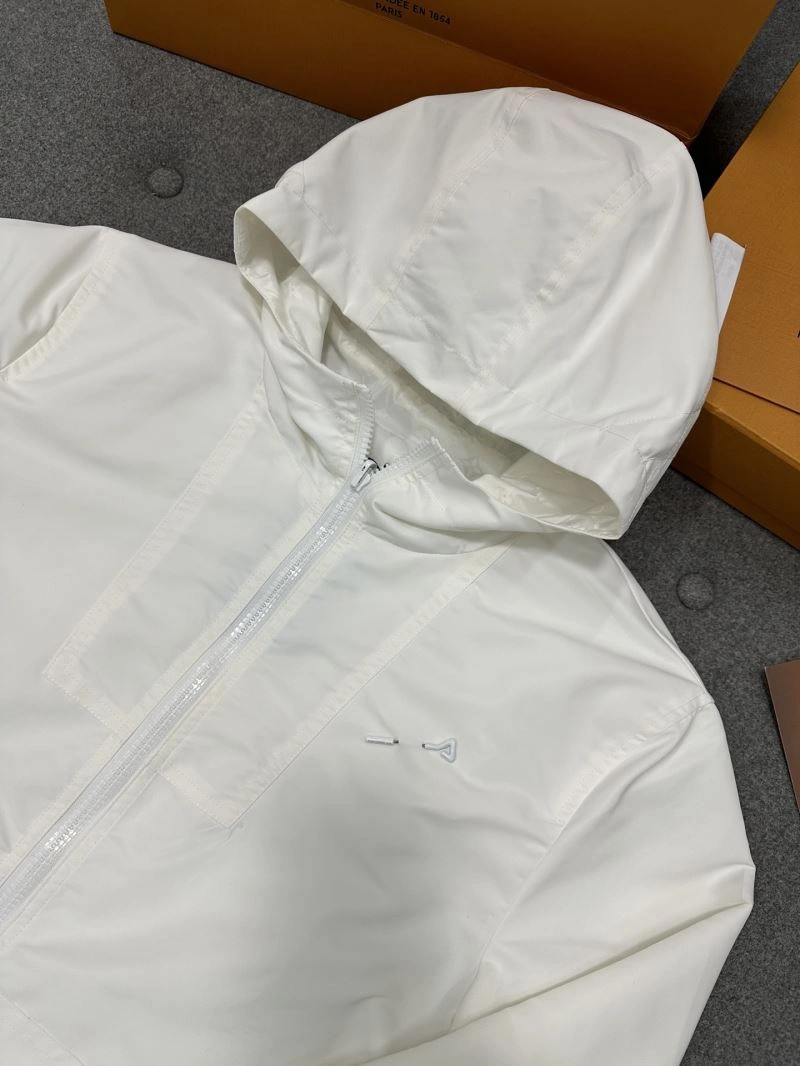 Louis Vuitton Outwear Tailored 136686
