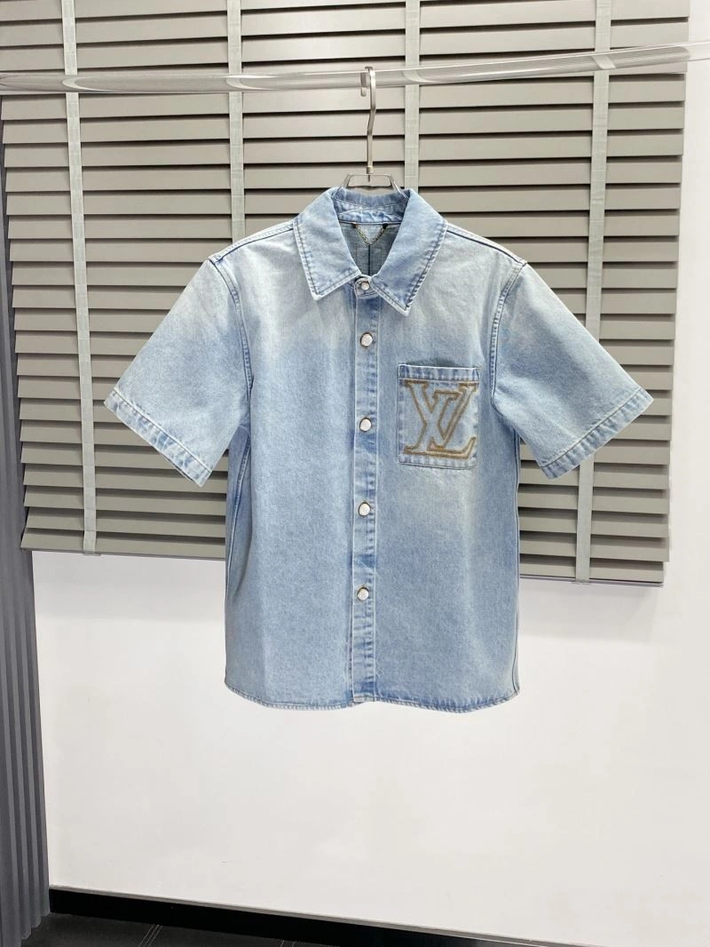 SmoothTexture Louis Vuitton Outwear 136706