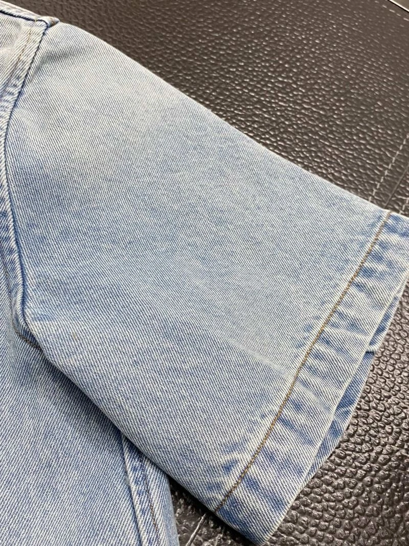 SmoothTexture Louis Vuitton Outwear 136706