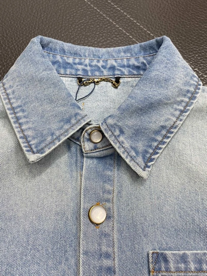 SmoothTexture Louis Vuitton Outwear 136706