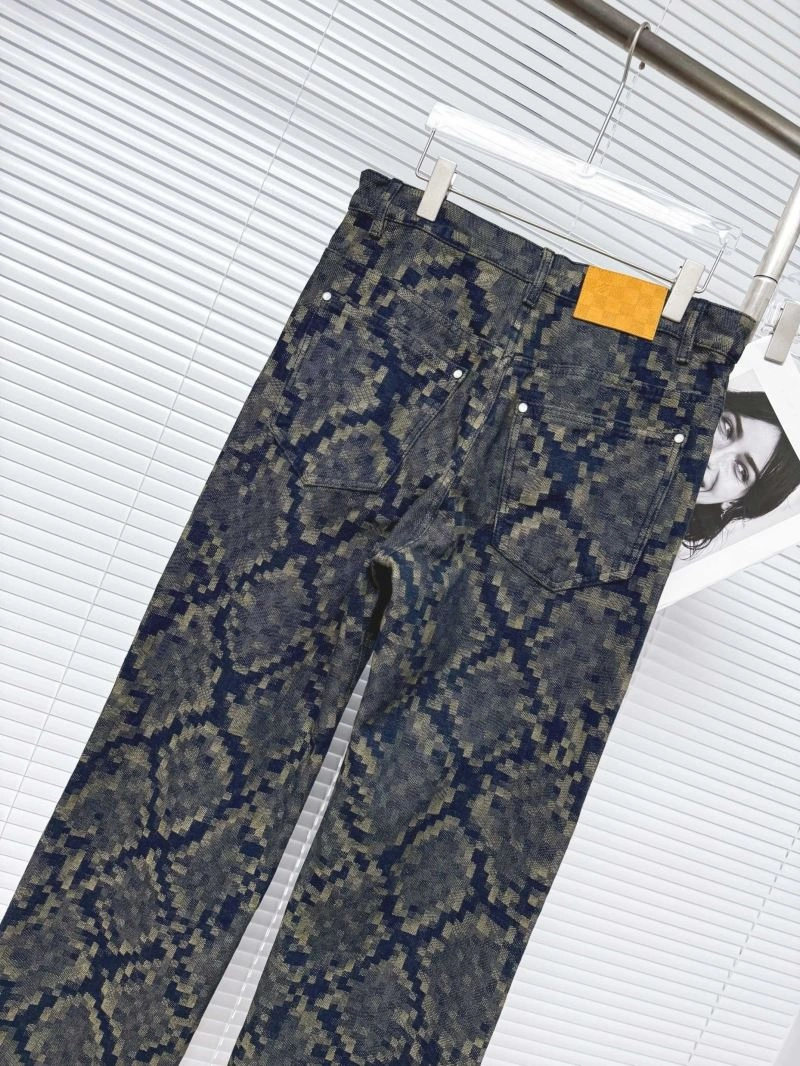 Louis Vuitton Outwear TimelessDesign 136689