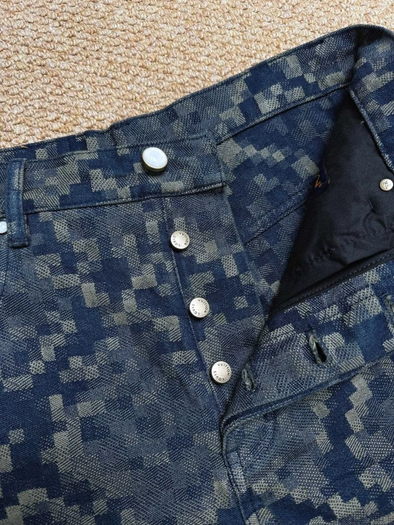 Louis Vuitton Outwear TimelessDesign 136689