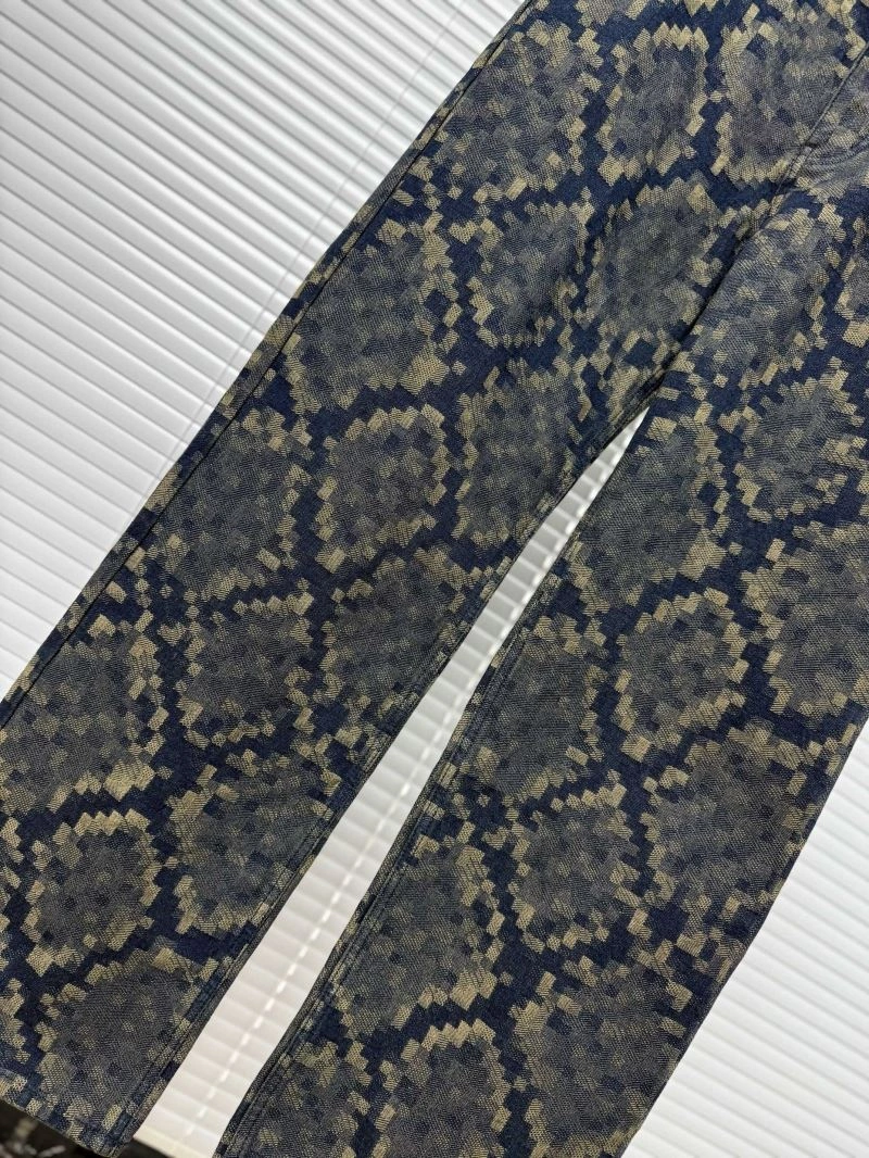 Louis Vuitton Outwear TimelessDesign 136689