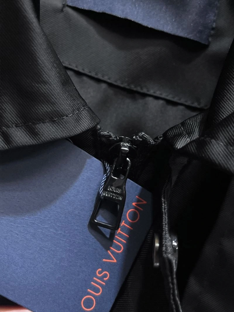 ModernLook Louis Vuitton Outwear 136684