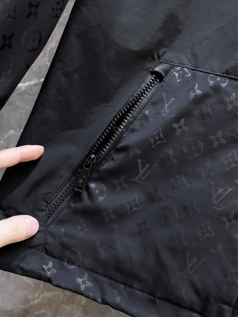 SmartChoice Louis Vuitton Outwear 136678