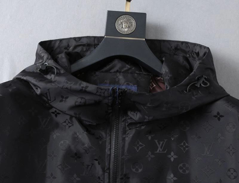 BestValue Louis Vuitton Outwear 136679