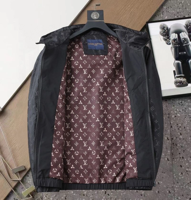 BestValue Louis Vuitton Outwear 136679