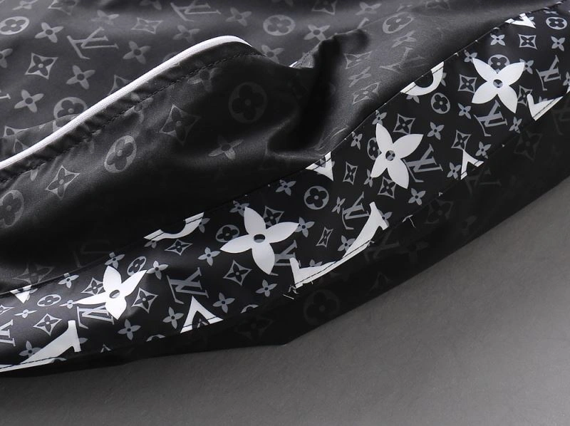 Reliable Louis Vuitton Outwear 136758